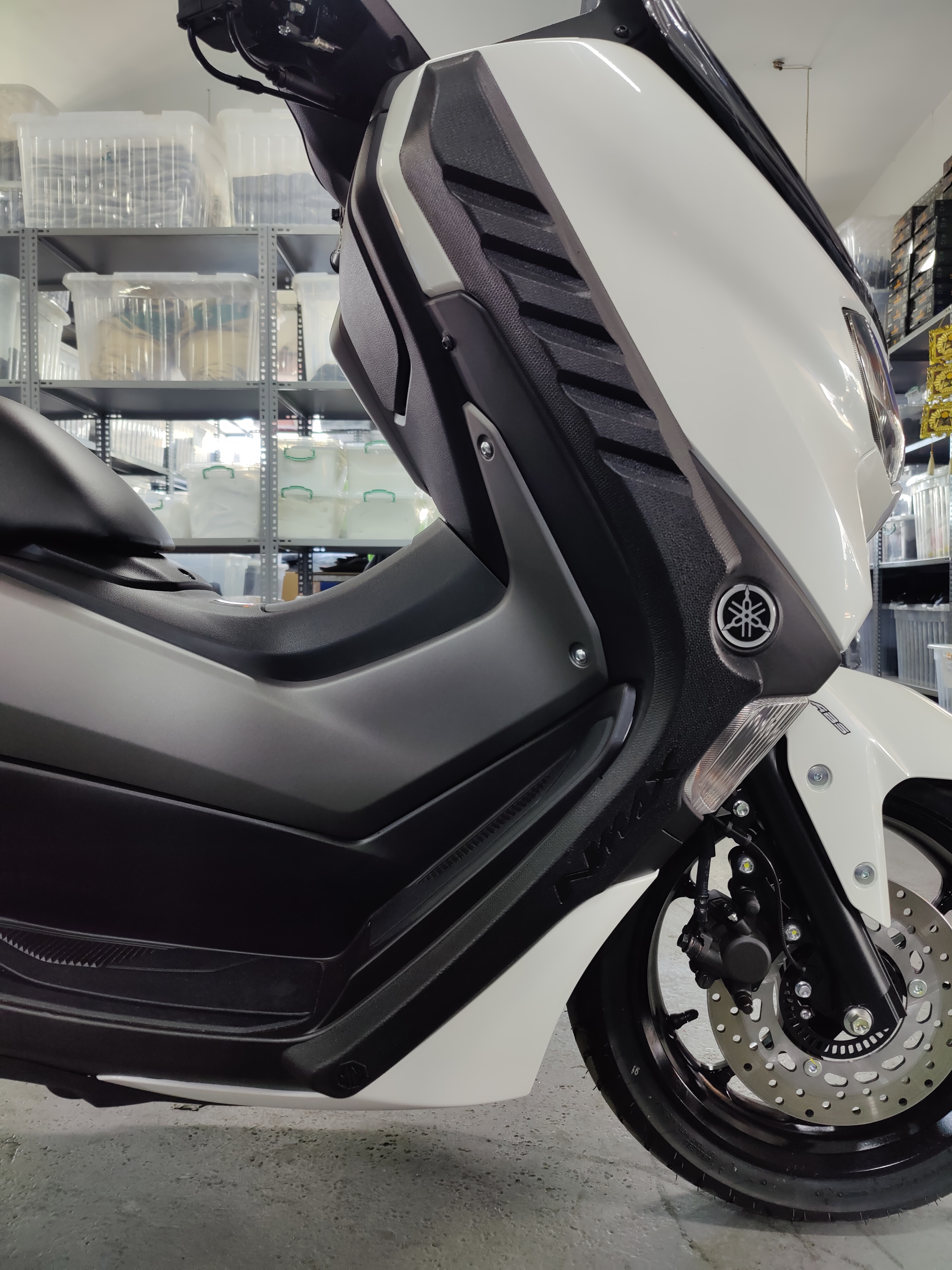 YAMAHA%20NMAX%20125/155%20BACAK%20KORUMA%20SETİ%20(2023-2024)