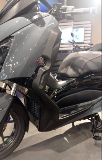 YAMAHA XMAX 250/300 BACAK KORUMA (2018-2023)